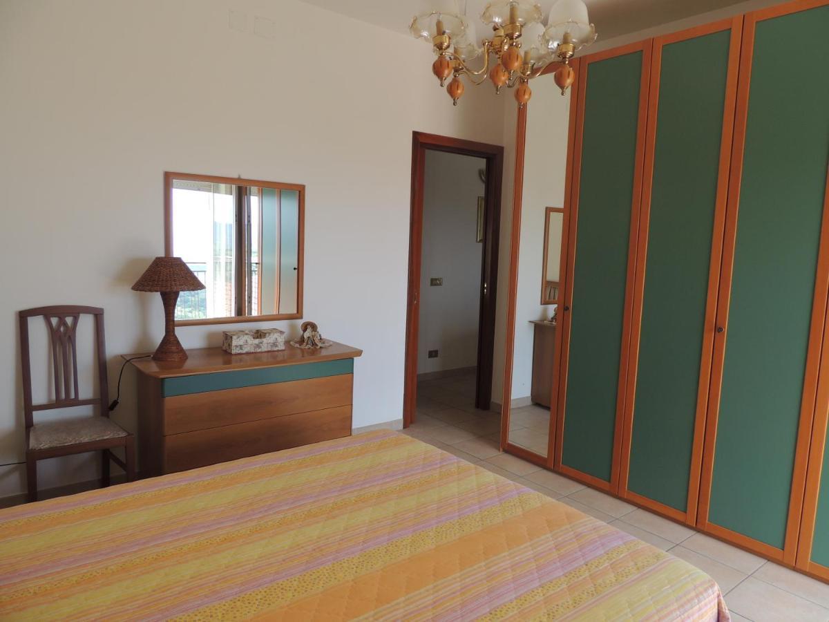 Casa Vacanza “Belvedere Sullo Ionio “ 로톤델라 외부 사진