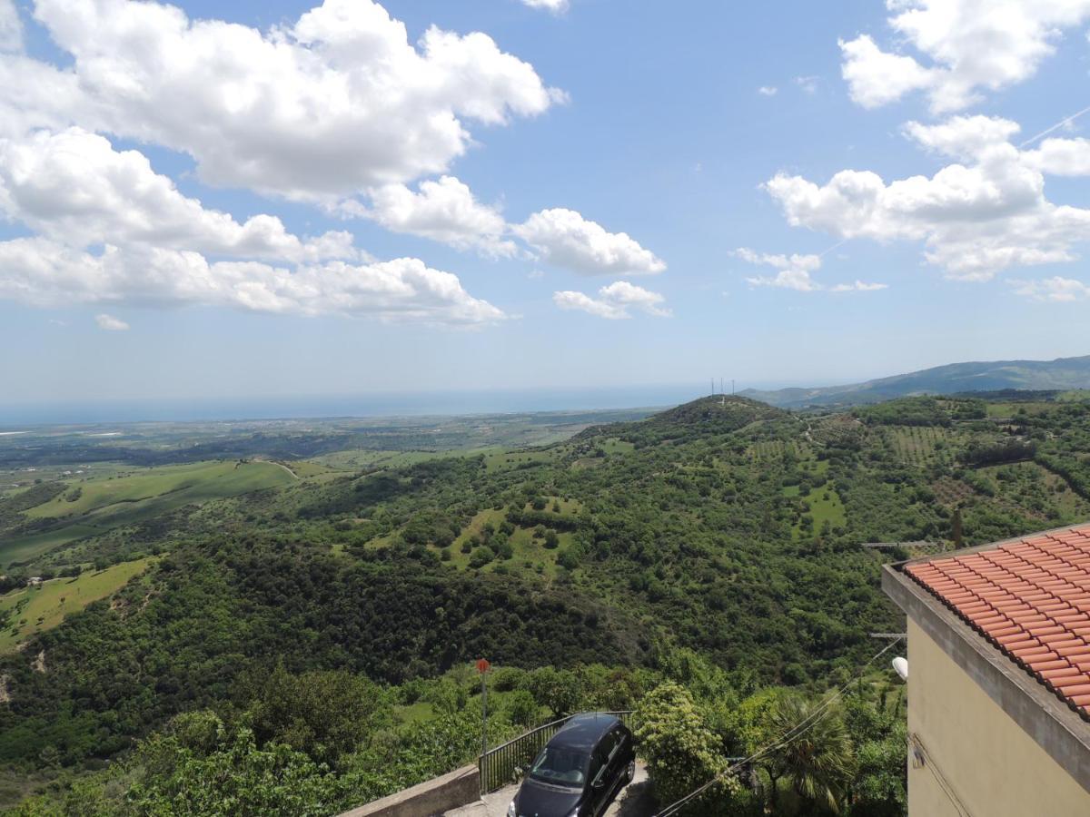Casa Vacanza “Belvedere Sullo Ionio “ 로톤델라 외부 사진